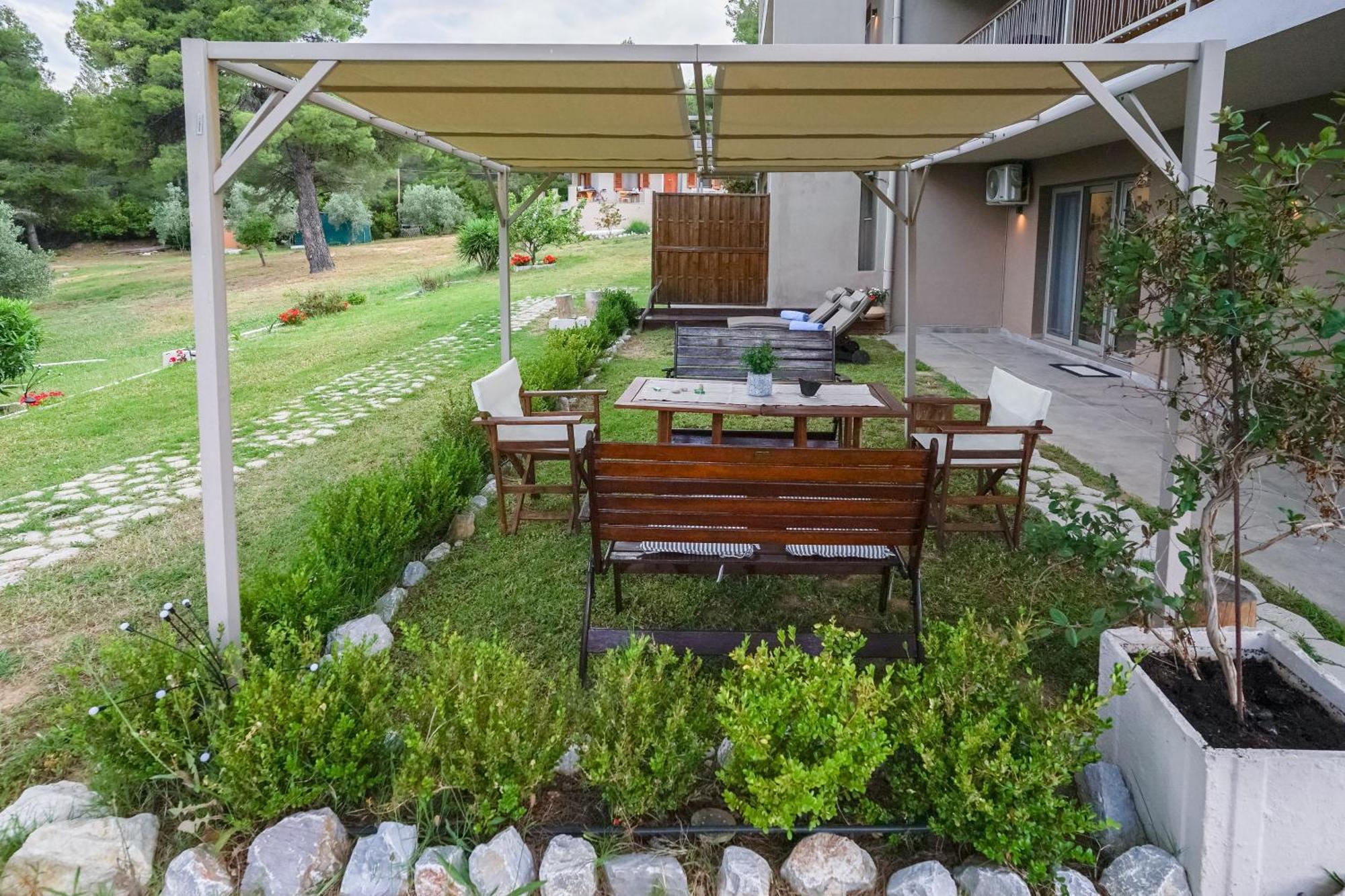 Forest Skiathos Apartment